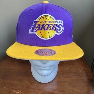 Mitchell & Ness Los Angeles Lakers Patch Overload Snapback Purple‎ Yellow NWT